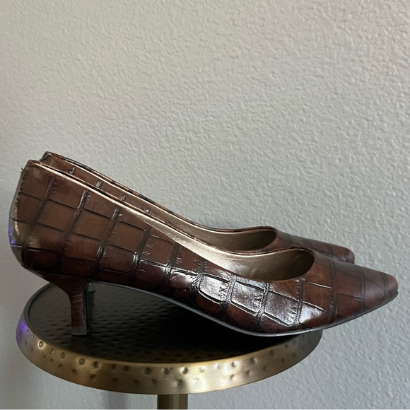 Nine West Shoes - Nine West Arlene Pointy Toe Pumps in Brown Croc
